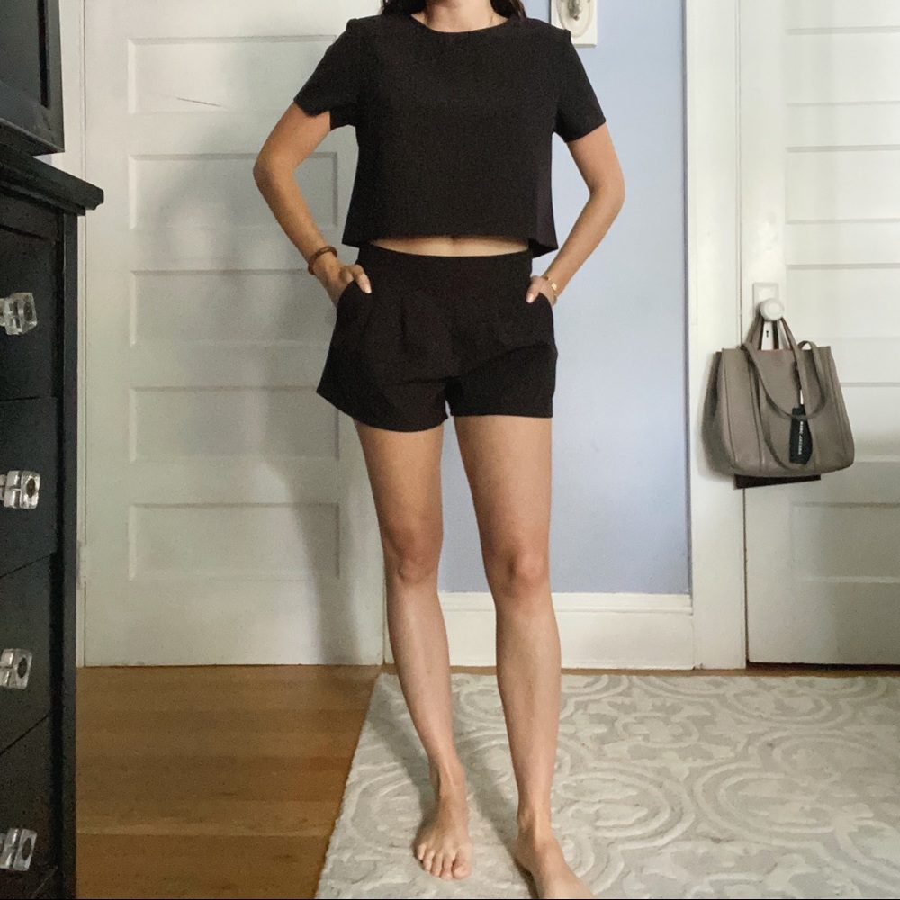 Pleated Shorts and Top Set - Picture 5 of 10
